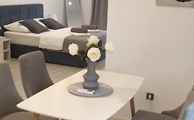 Romantic Apartment Rohreggerova